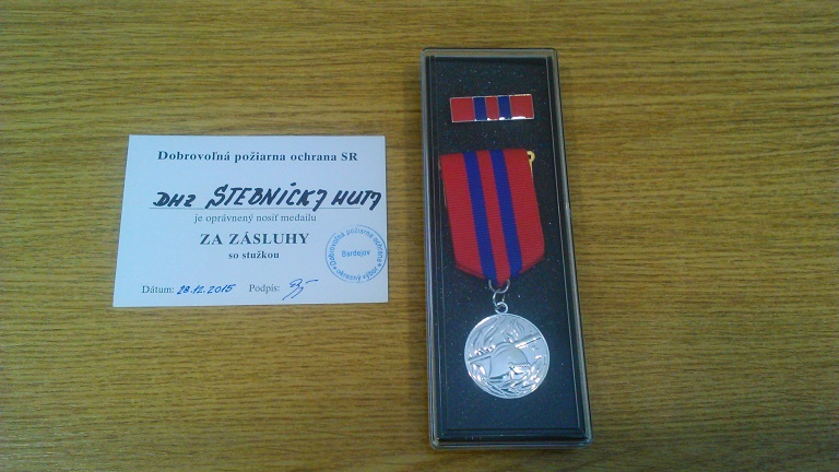 medaila za zasluhy DHZ